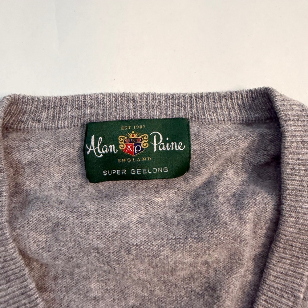 Alan Paine Men Grey V Neck Super Geelong Lambswool Sweater XXL 48 Old Money Core - Picture 8 of 8